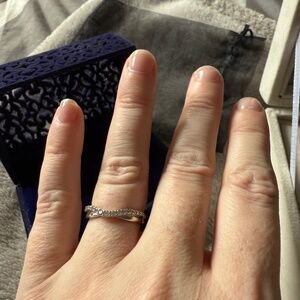 Diamond wedding band